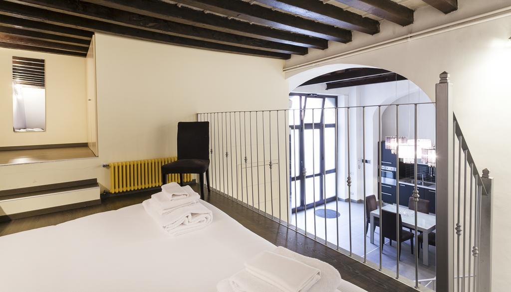 Italianway-Colombo 5 Leilighet Milano Eksteriør bilde